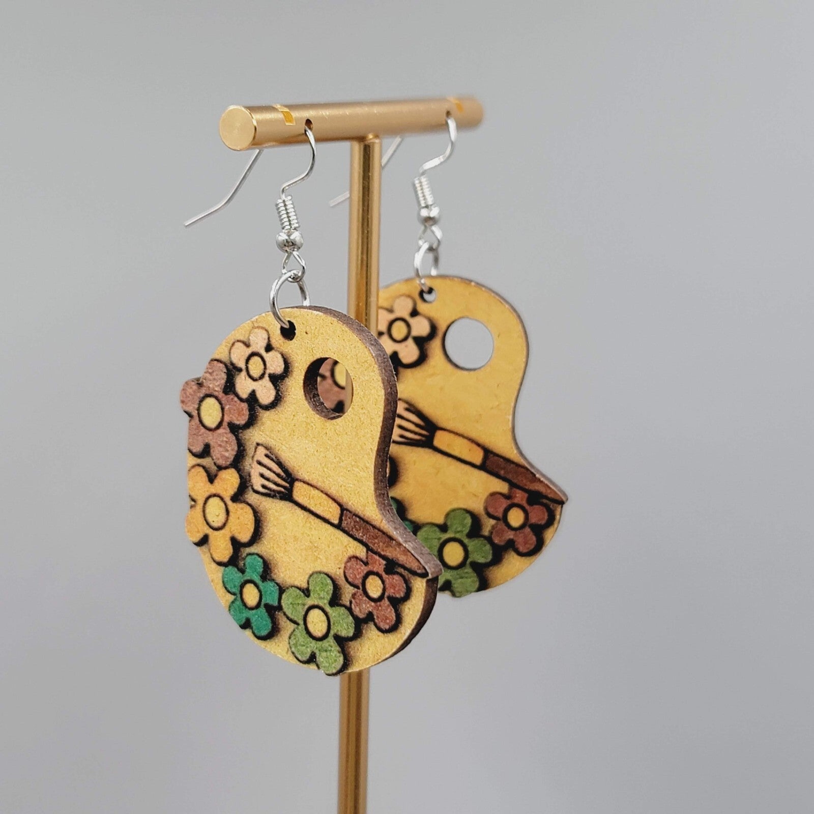 Artist Palette Pierced Earrings Wood Flowers Dangle Silver tone  1.75"