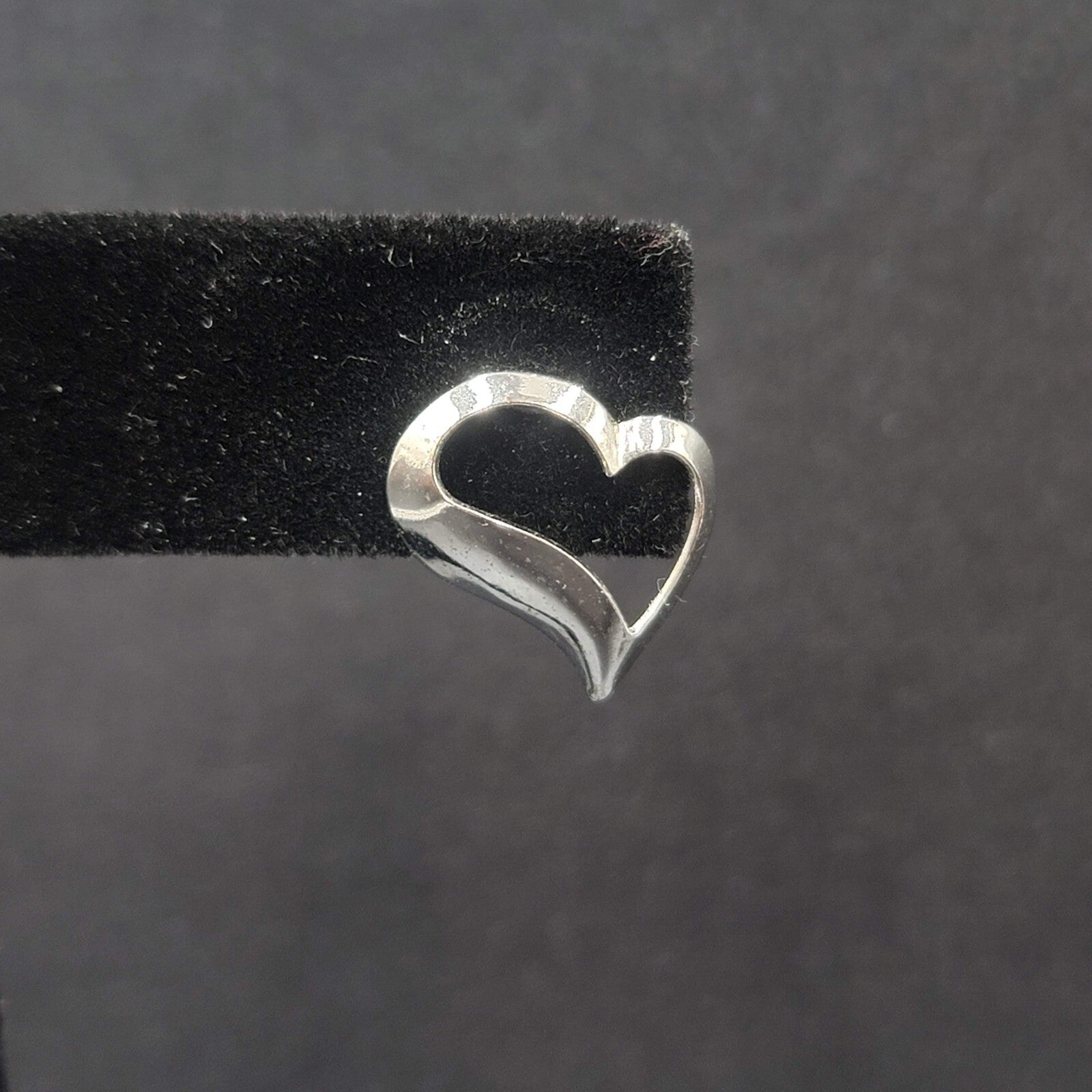 Vintage Pierced Earrings Silver tone Open Heart Studs 1/2"