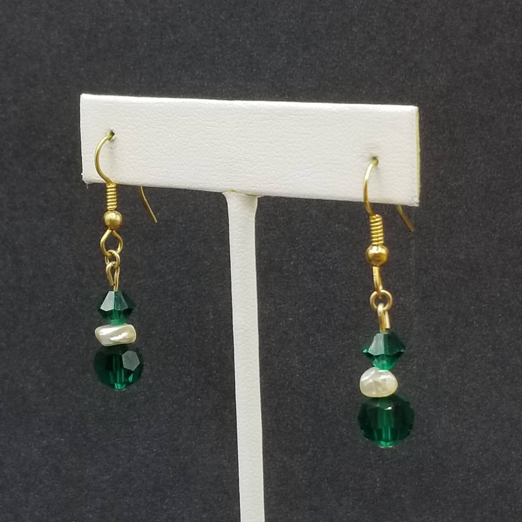 Pierced Earrings Gold tone Green Faceted Crystal Beaded Dangle  3/4"