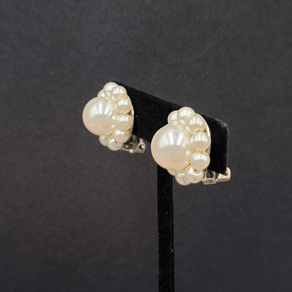 Vintage Clip on Earrings White Acrylic Cluster Bead Estate 7/8"