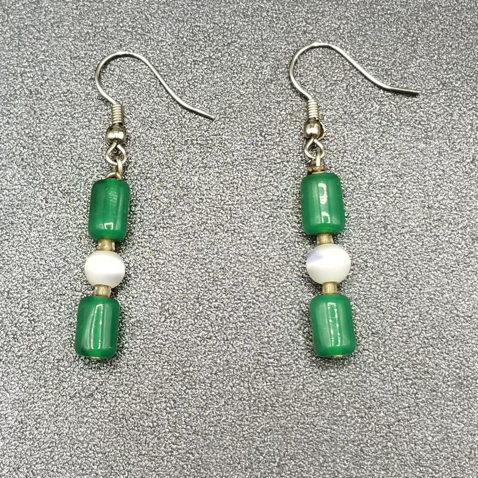 Pierced Earrings Silver tone Green Stone White Cats Eye Beaded Dangle 1"