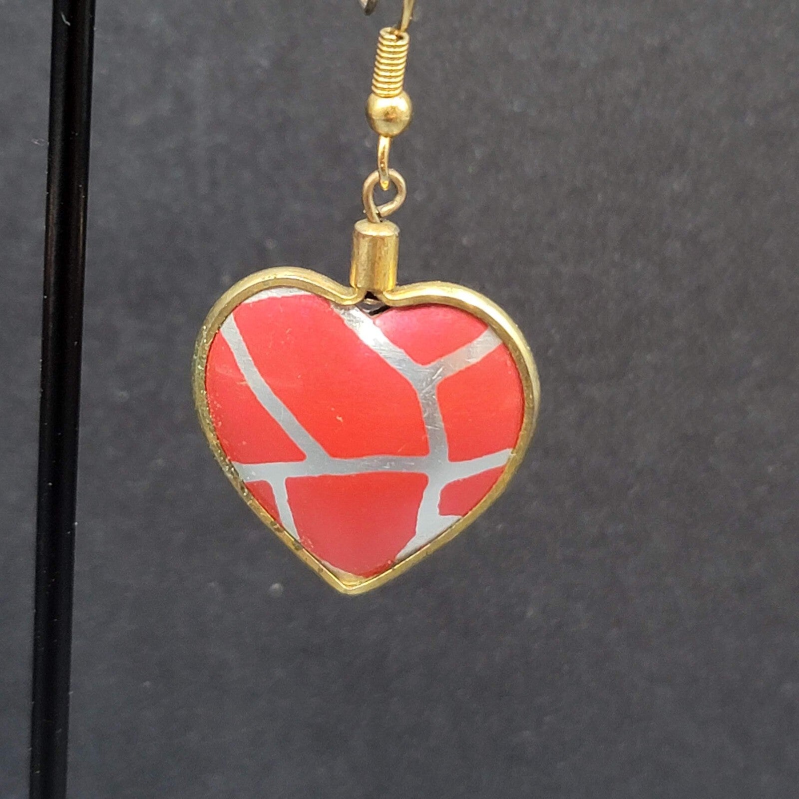 Vintage Pierced Earrings Gold toen Red Heart Dangle 1 1/8"