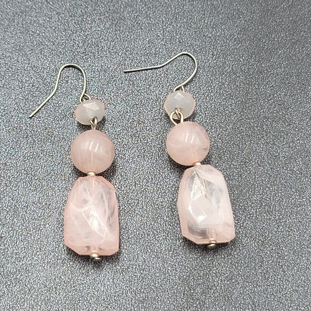 Pierced Earrings Silver tone Acrylic Marbled Pink Beads Dangle 2"