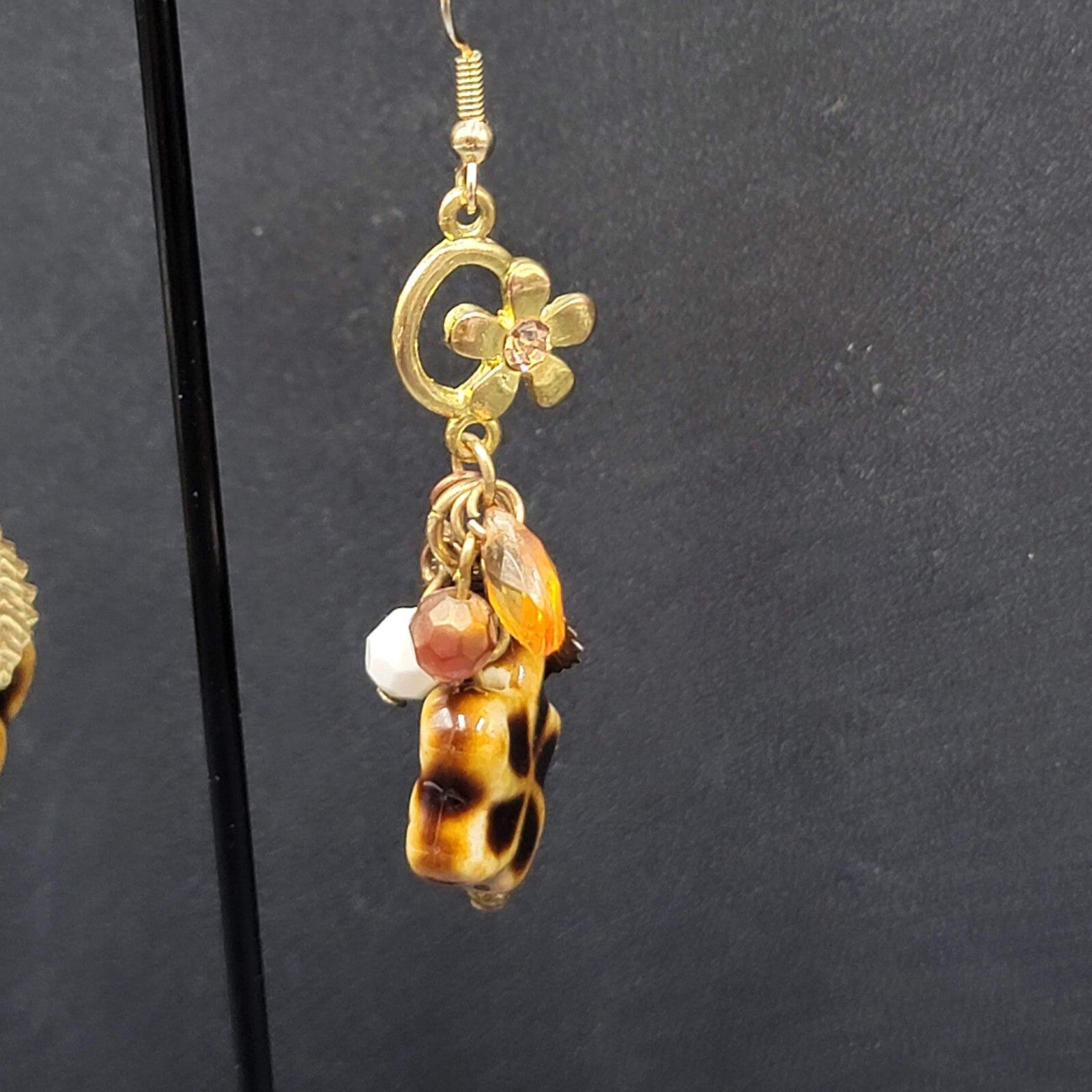 Pierced Earrings Gold tone Pottery Flower Bead Dangle Leaves 2"