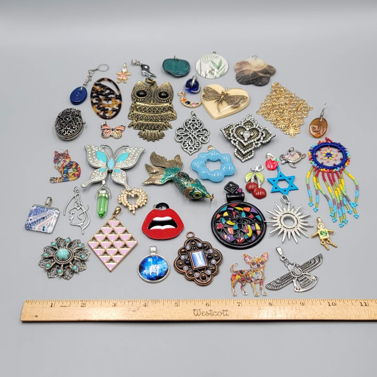 All FUN Modern Pendant Lot of 40 Animals Art Funky Statement Various Styles