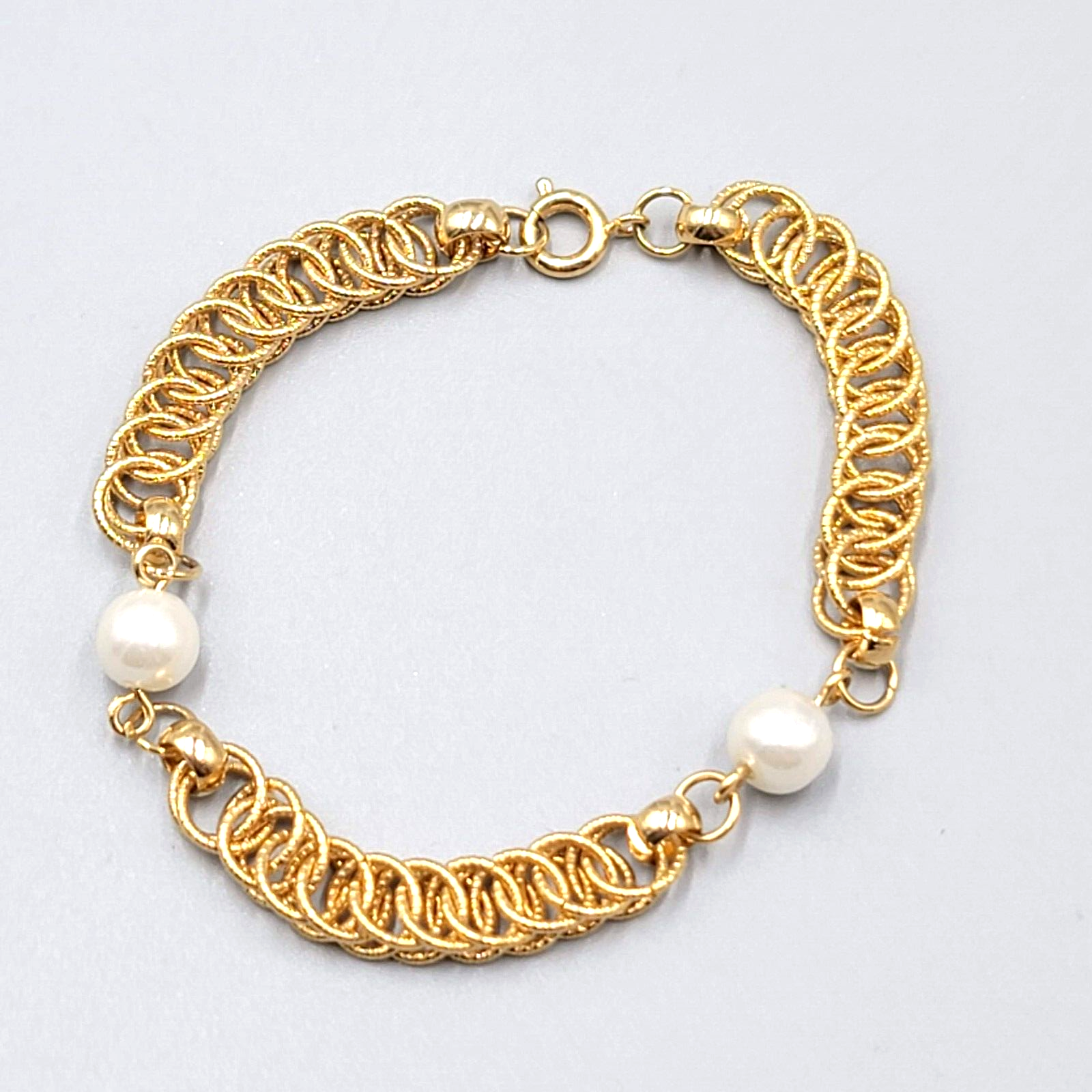 Vintage Gold tone Interlocking Links Bracelet Faux Pearl Bead 7.25"