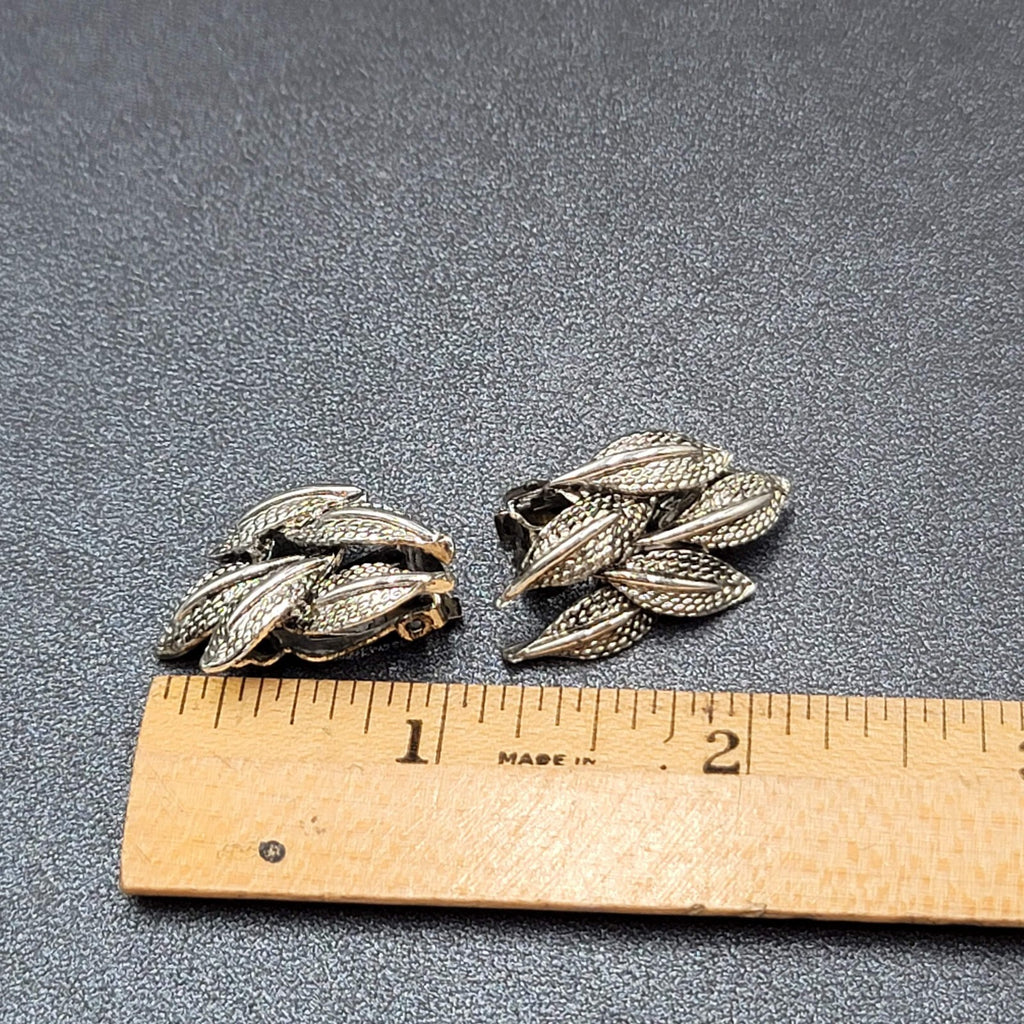 Vintage Clip on Earrings Silver tone 1 1/8" Textured Drop Leaves