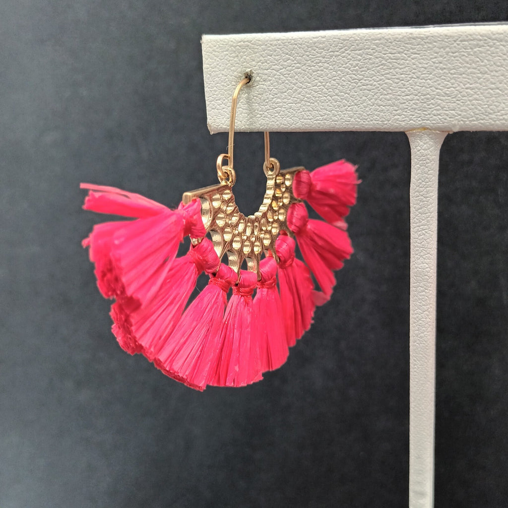 Boho Pierced Earrings Gold tone Red Rattan Tassel 1.25"