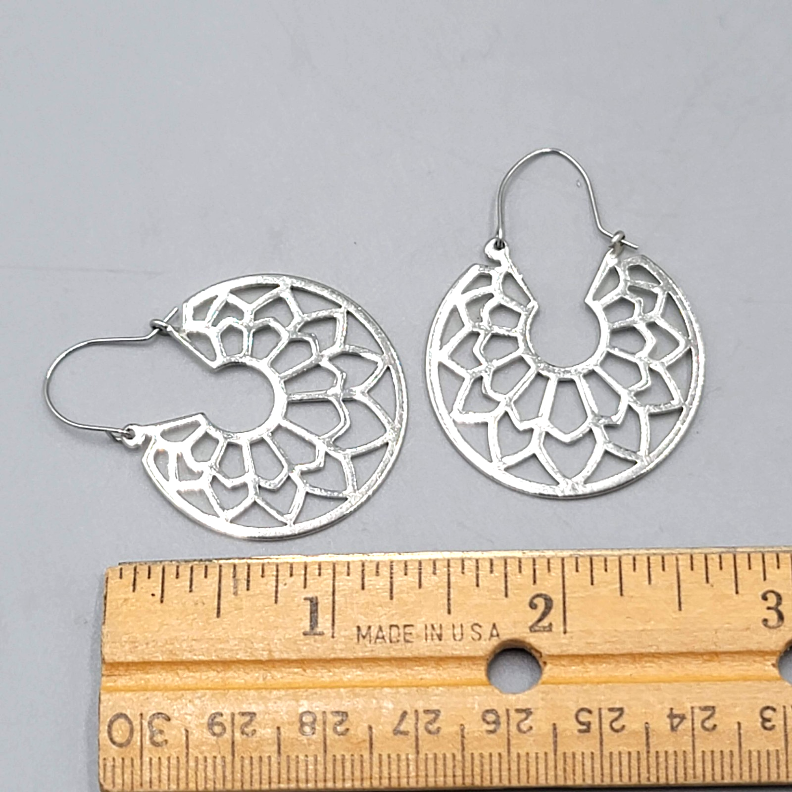 Open Work Hoops Pierced Earrings Silver tone Dangle Geometric 1.25 in