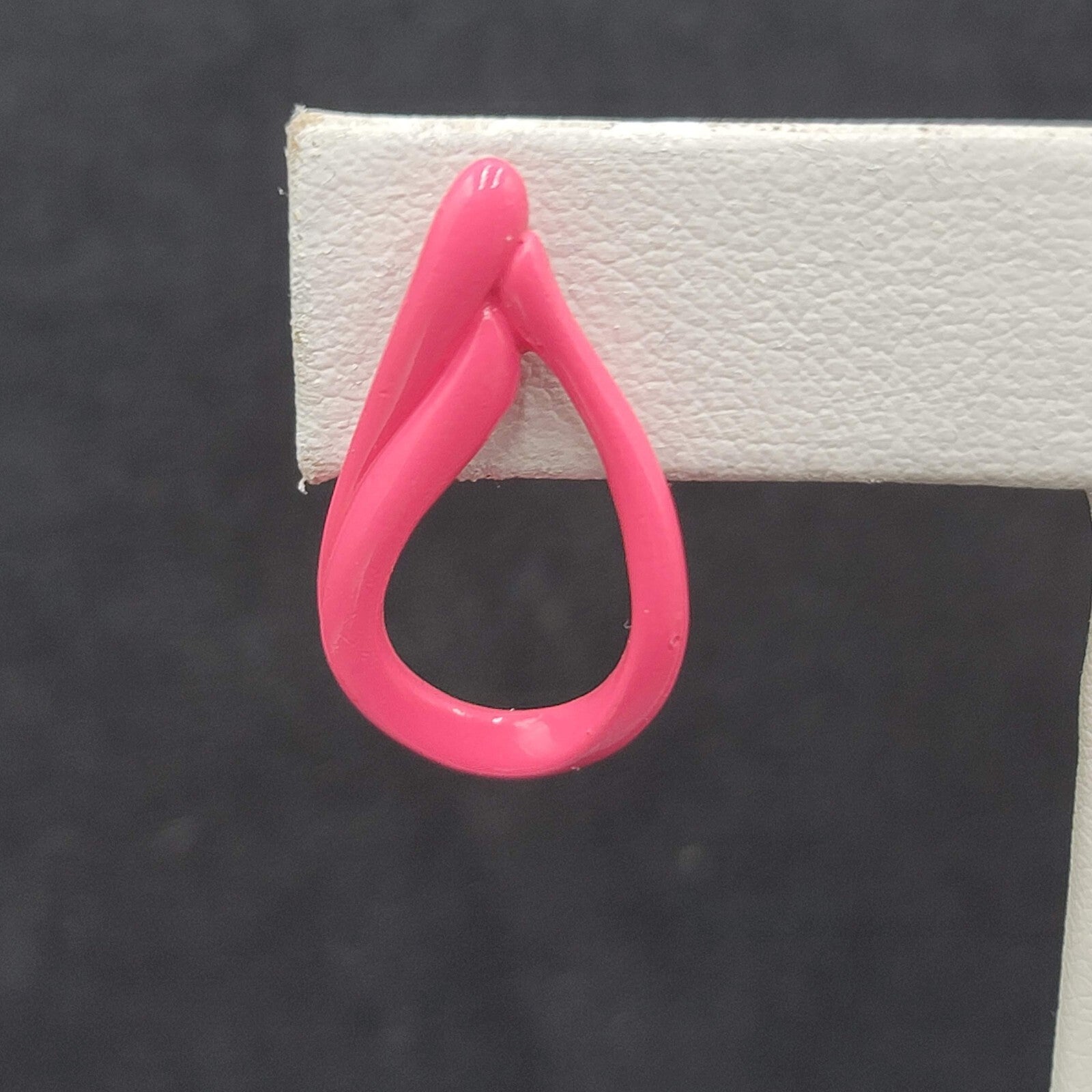 Vintage Pierced Earrings Hot Pink Open Teardrop Cute! 1"