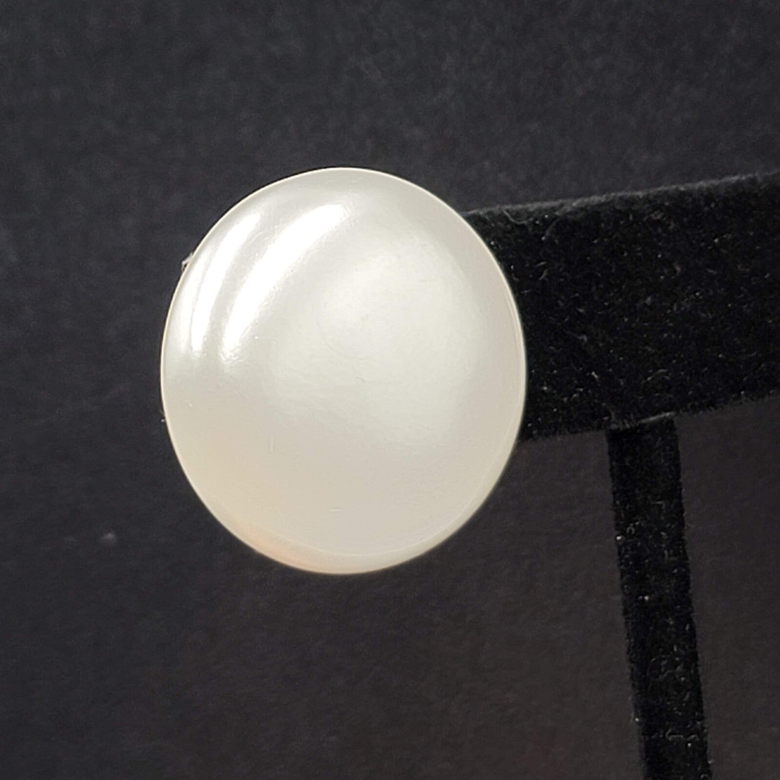 Vintage Clip on Earrings White Satin Finish Round 7/8"