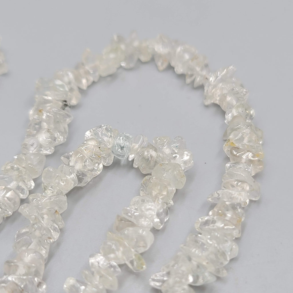 Quarts Bead Chips Necklace Gold tone Toggle Closure 16"