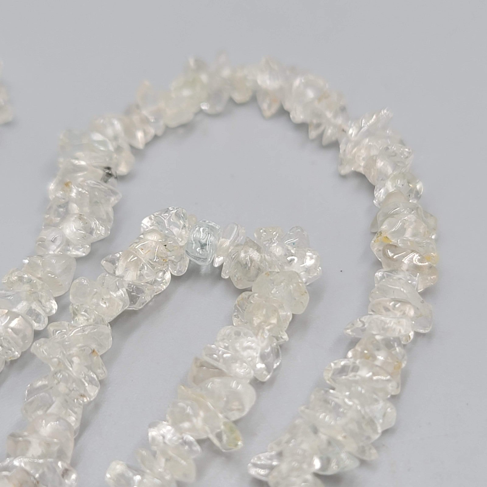 Quarts Bead Chips Necklace Gold tone Toggle Closure 16"