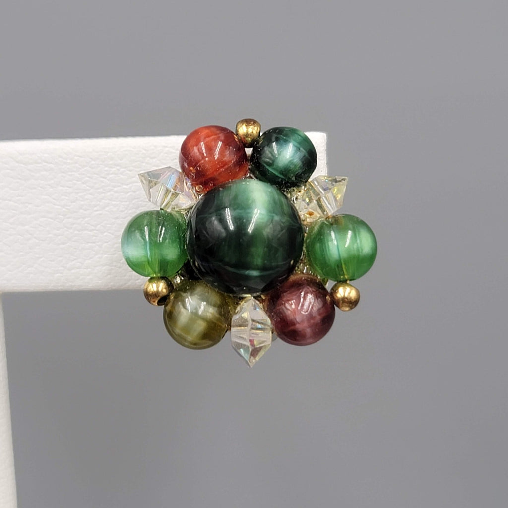 Vintage Cluster Bead Clip on Earrings Gold tone Red Green 3/4"