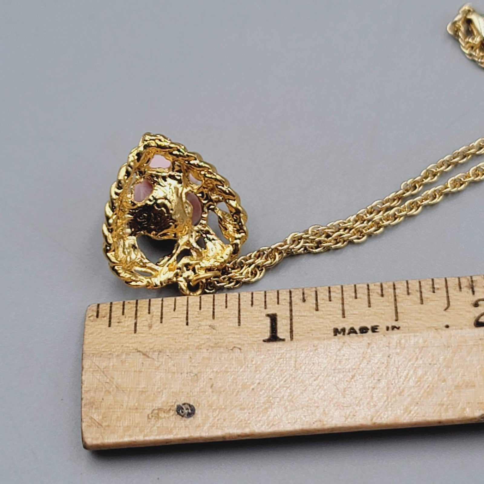 Vintage Heart Necklace Gold Tone Pink Porcelain Flower Pendant Rope Chain 18"