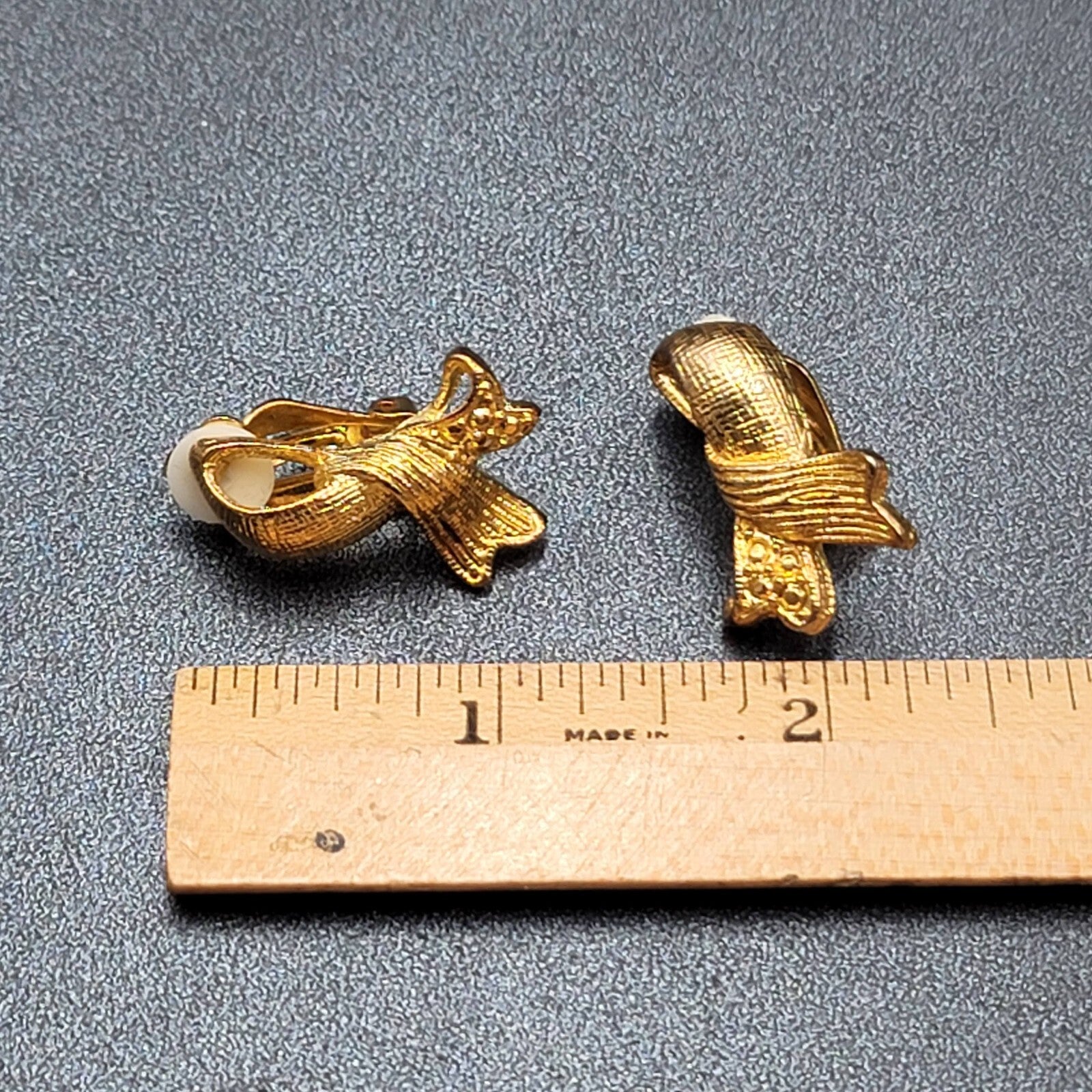 Vintage Clip on Earrings Gold Plated Textured Ribbon Style Drop 1.5"