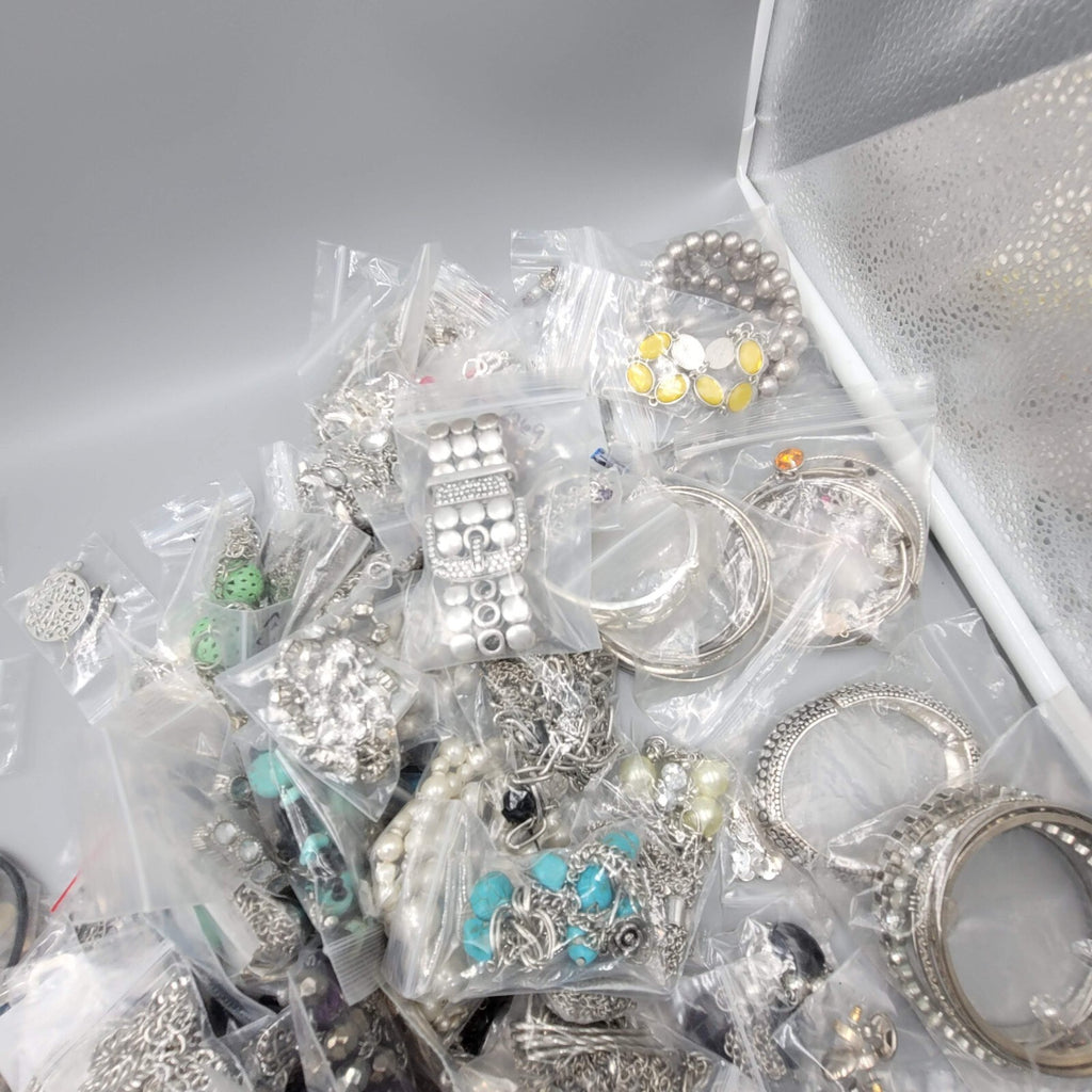 Large Lot of Silver tone Modern Jewelry Necklaces Earrings Bracelet 160+ Pieces!