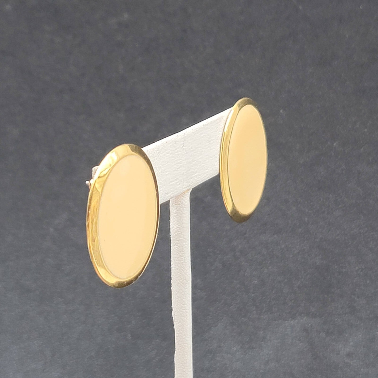 Vintage Pierced Earrings Gold tone Oval Off White Enamel Flat Lightweight 1.25"