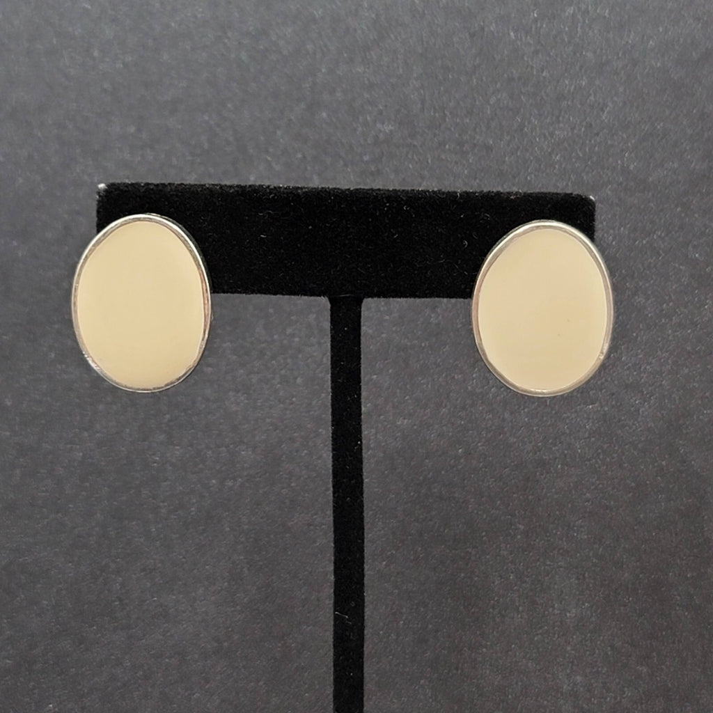 Pierced Earrings Silver tone Ivory White Enamel Oval Drop 7/8"