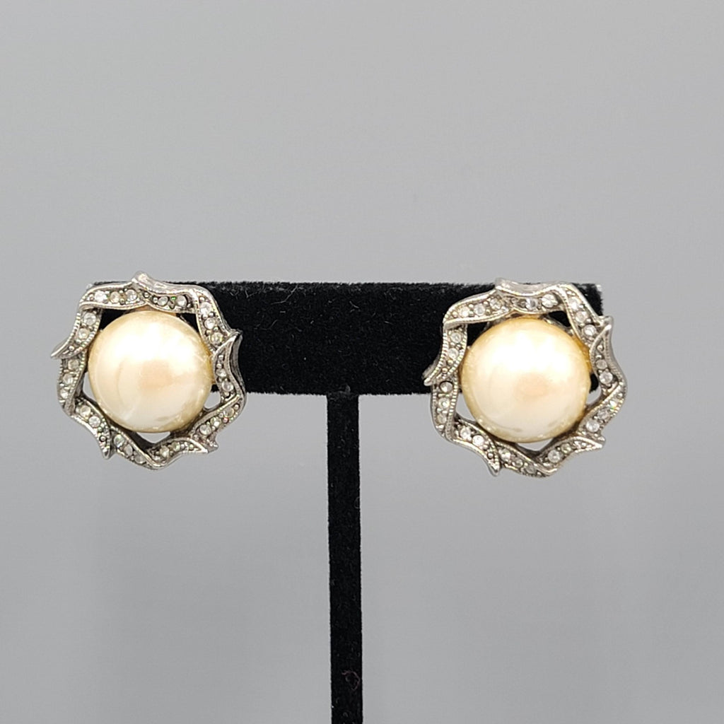 Vintage Pearlescent Cabochon Clip on Earrings Rhinestone Wreath Silver tone 1 in