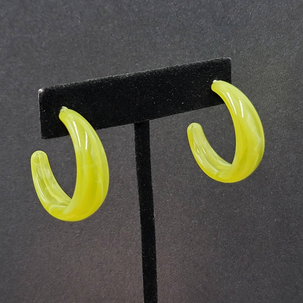 New Pierced Earrings Acrylic Green White Marble Pattern Hoops Lightweight 1.25"