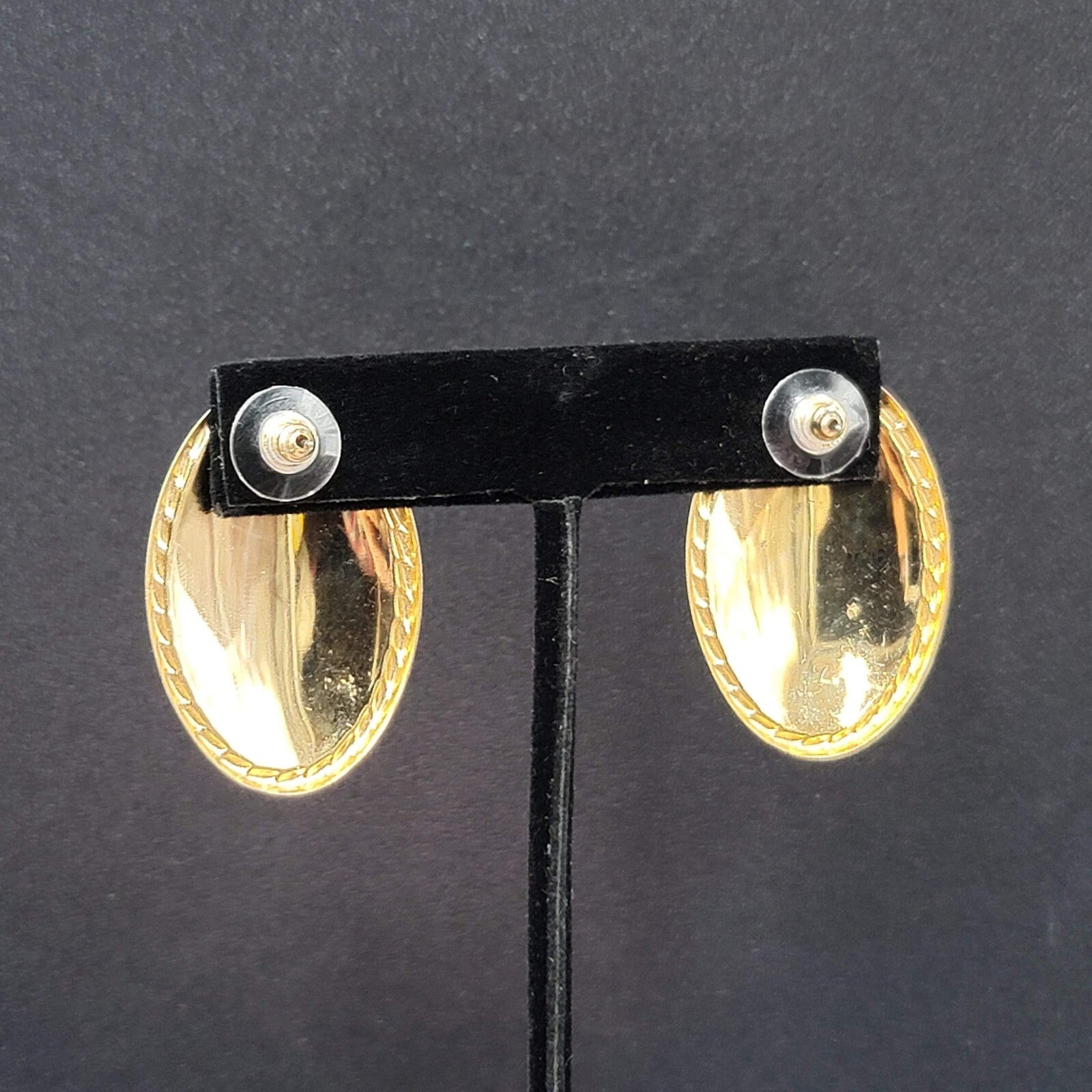 Vintage Pierced Earrings Gold tone Peach Enamel Swirl Large Oval Drop 1.5"