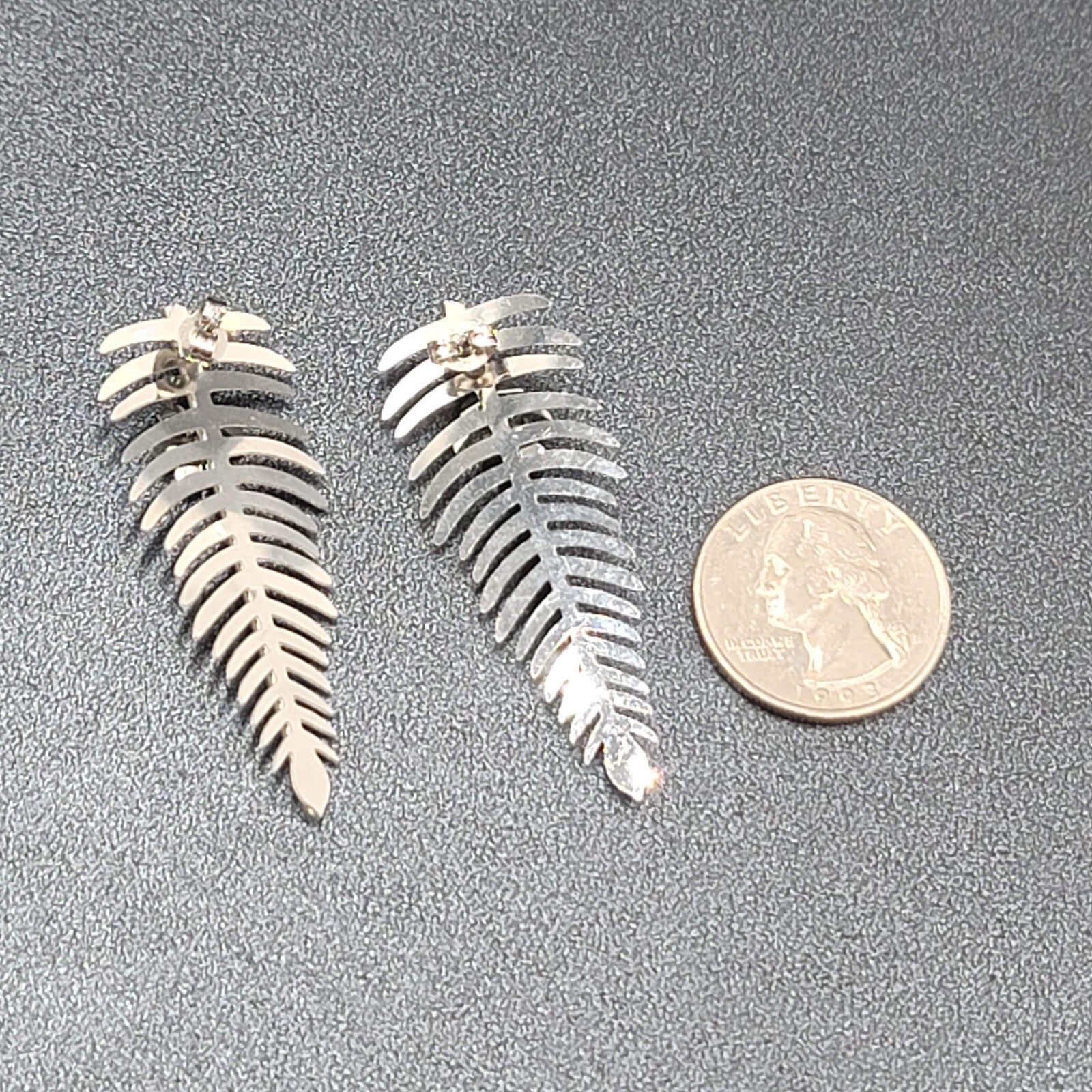 Pierced Earrings Long Silver tone Leaf Flower Drop 2"