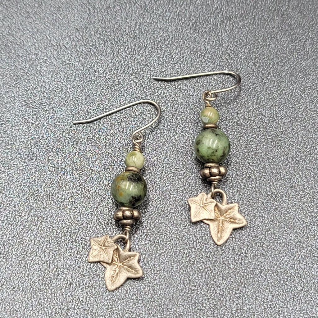 Pierced Earrings Silver tone Green Stone Dangle Leaves 1 3/8"