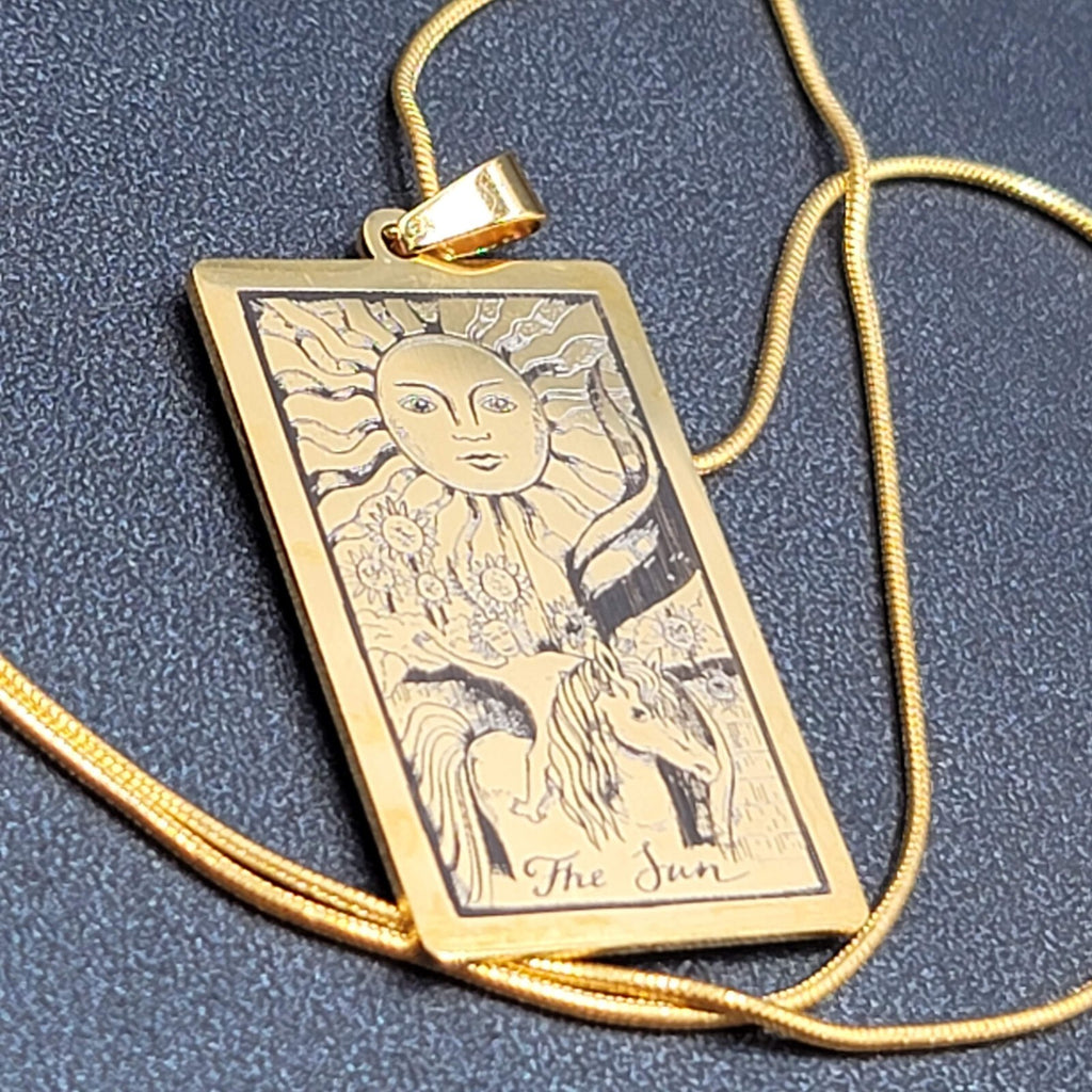 The SUN Tarot Card Pendant Necklace Major Arcana Gold tone 18”.