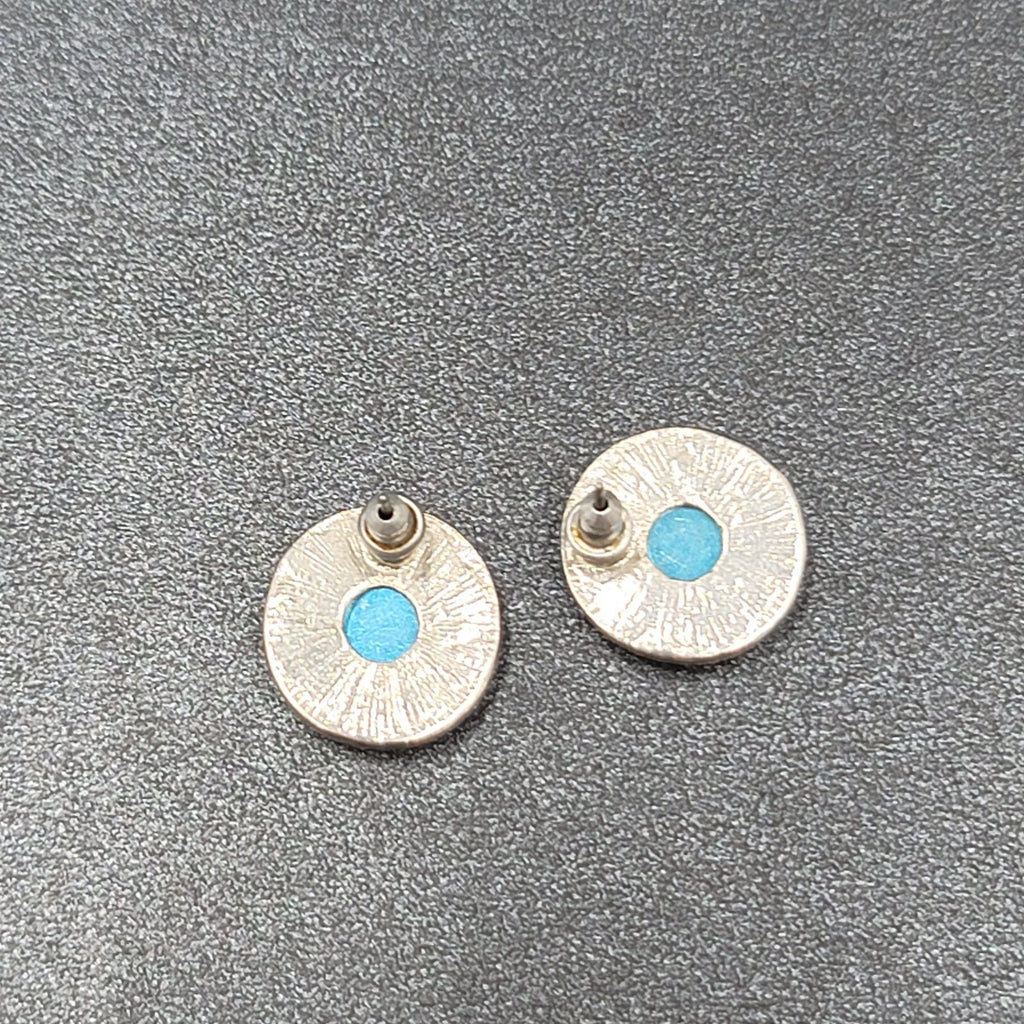 Pierced Earrings Silver tone Faceted Blue Round Studs 5/8"