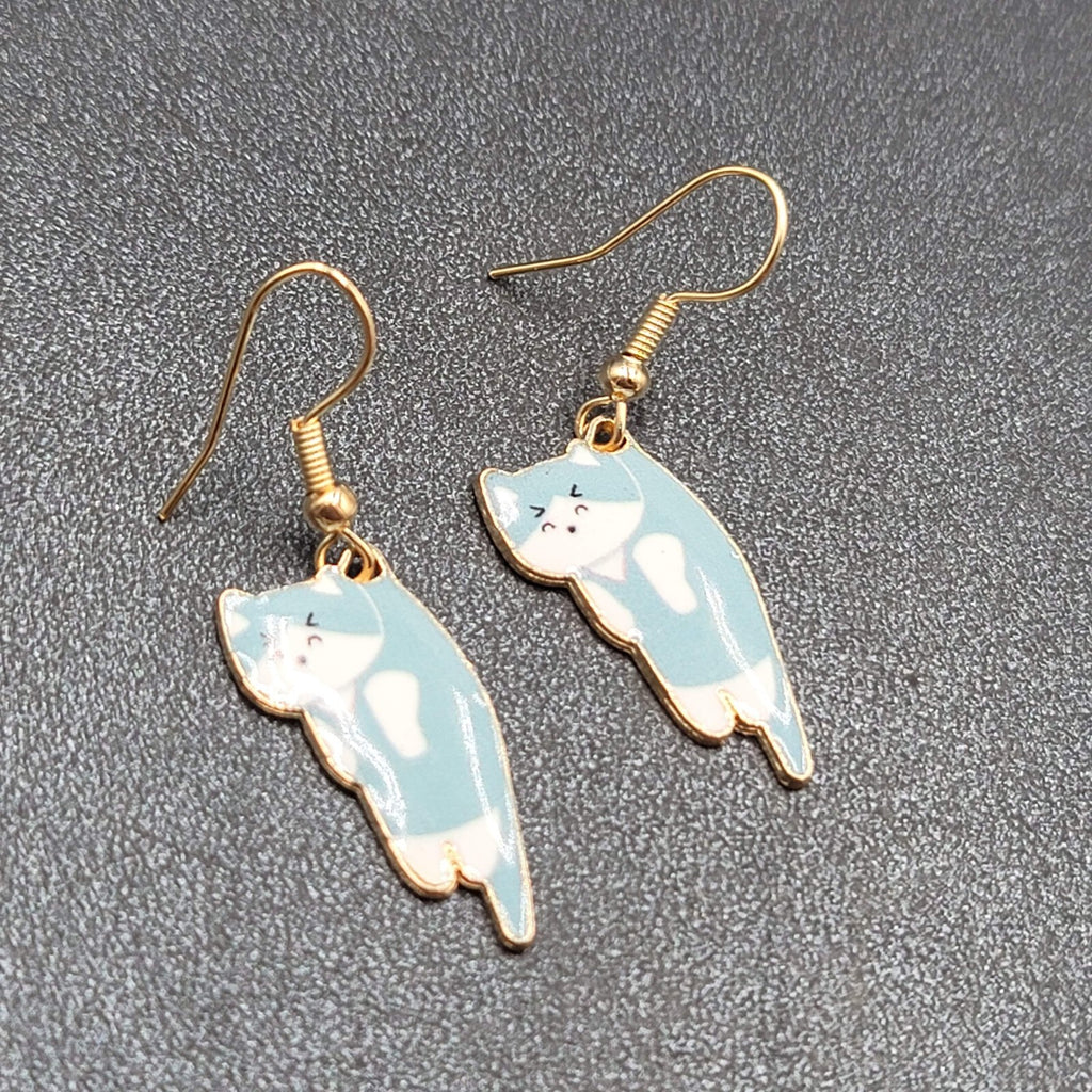 Pierced Earrings Kitten Cat Blue White Gold tone Dangle 1" 
