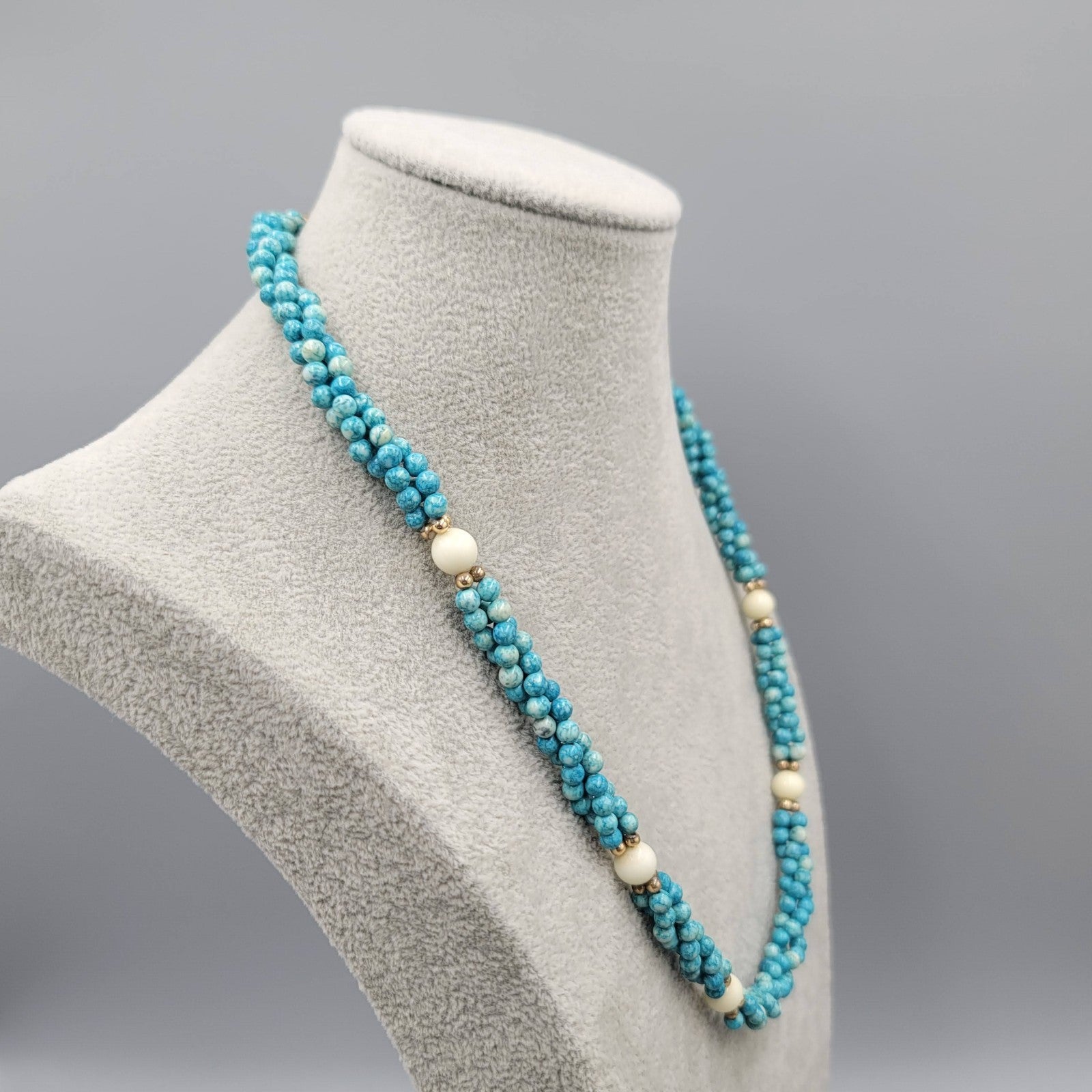 Vintage Blue Stone Twist Bead Necklace Gold tone 20"