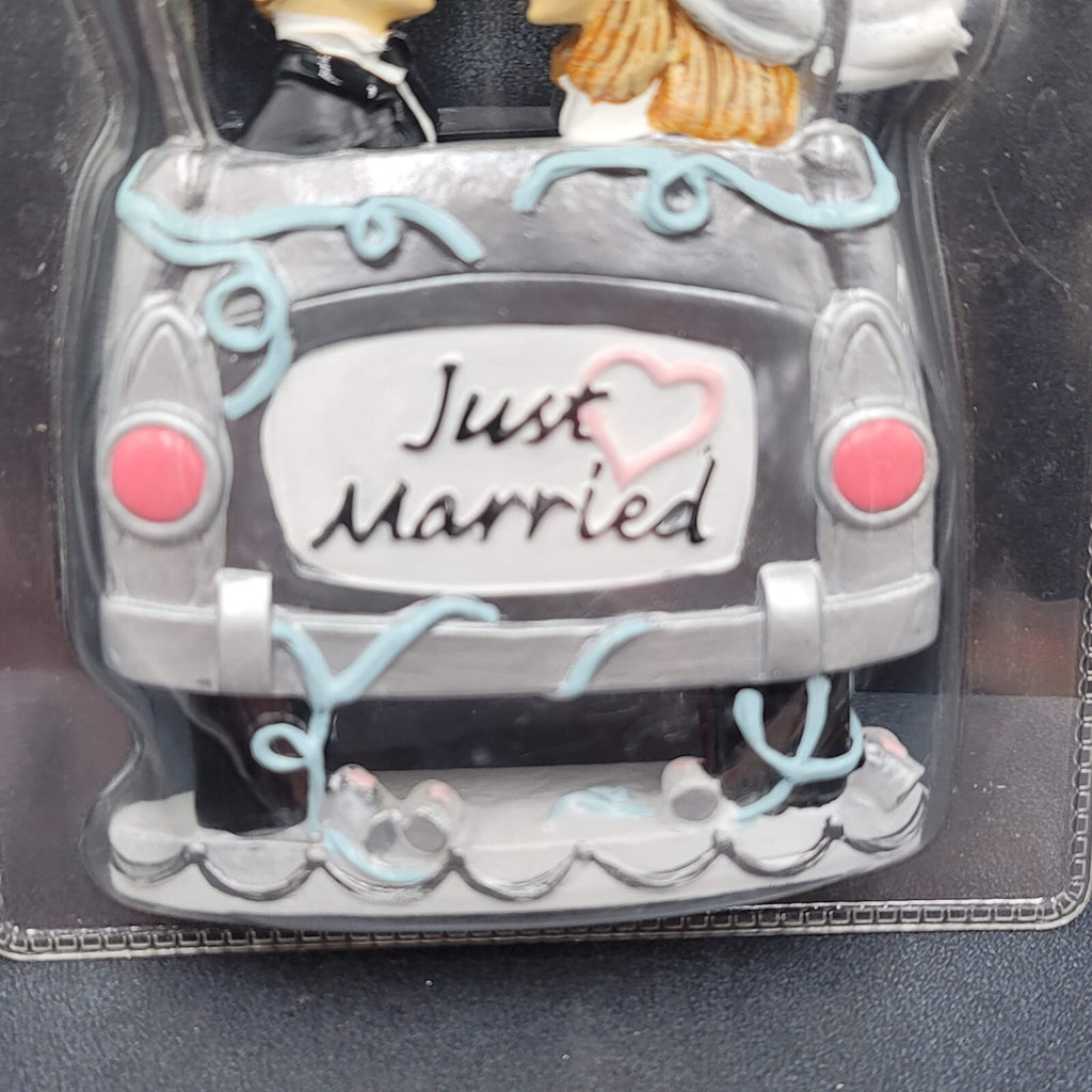 Wilton JUST MARRIED Humorous Wedding Cake Topper Bride Groom NIP