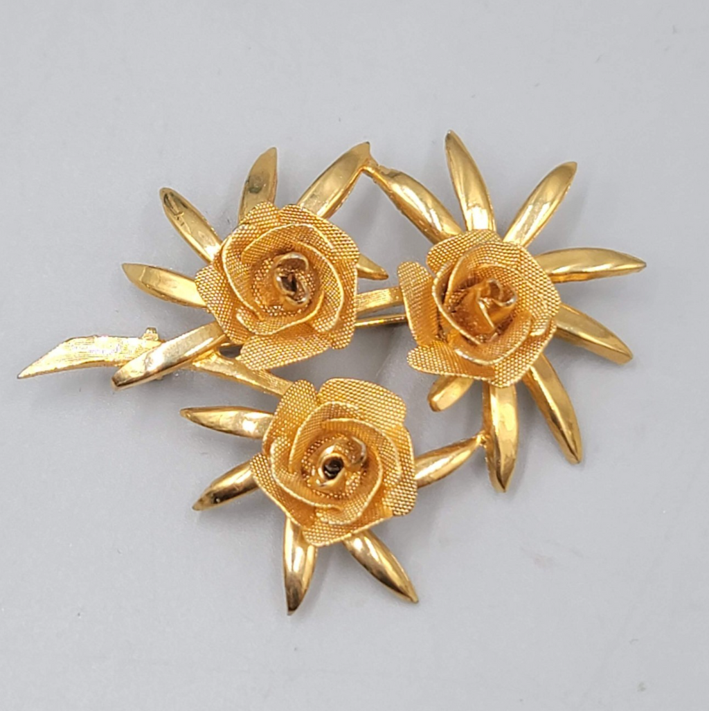 Vintage Brooks Brooch Gold tone Rose Flowers 2.25 in
