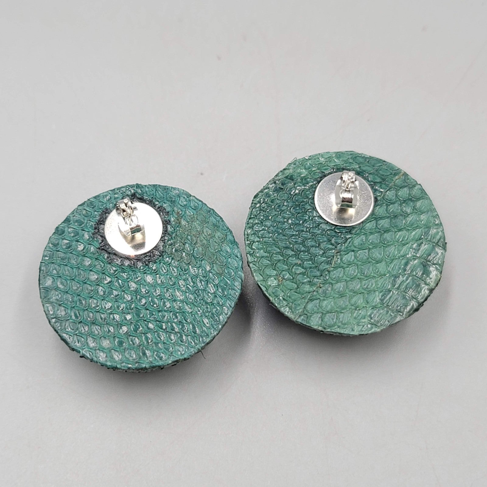 Vintage Green Faux Snake Skin Pierced Earrings Large Dome Statement 1.25 in