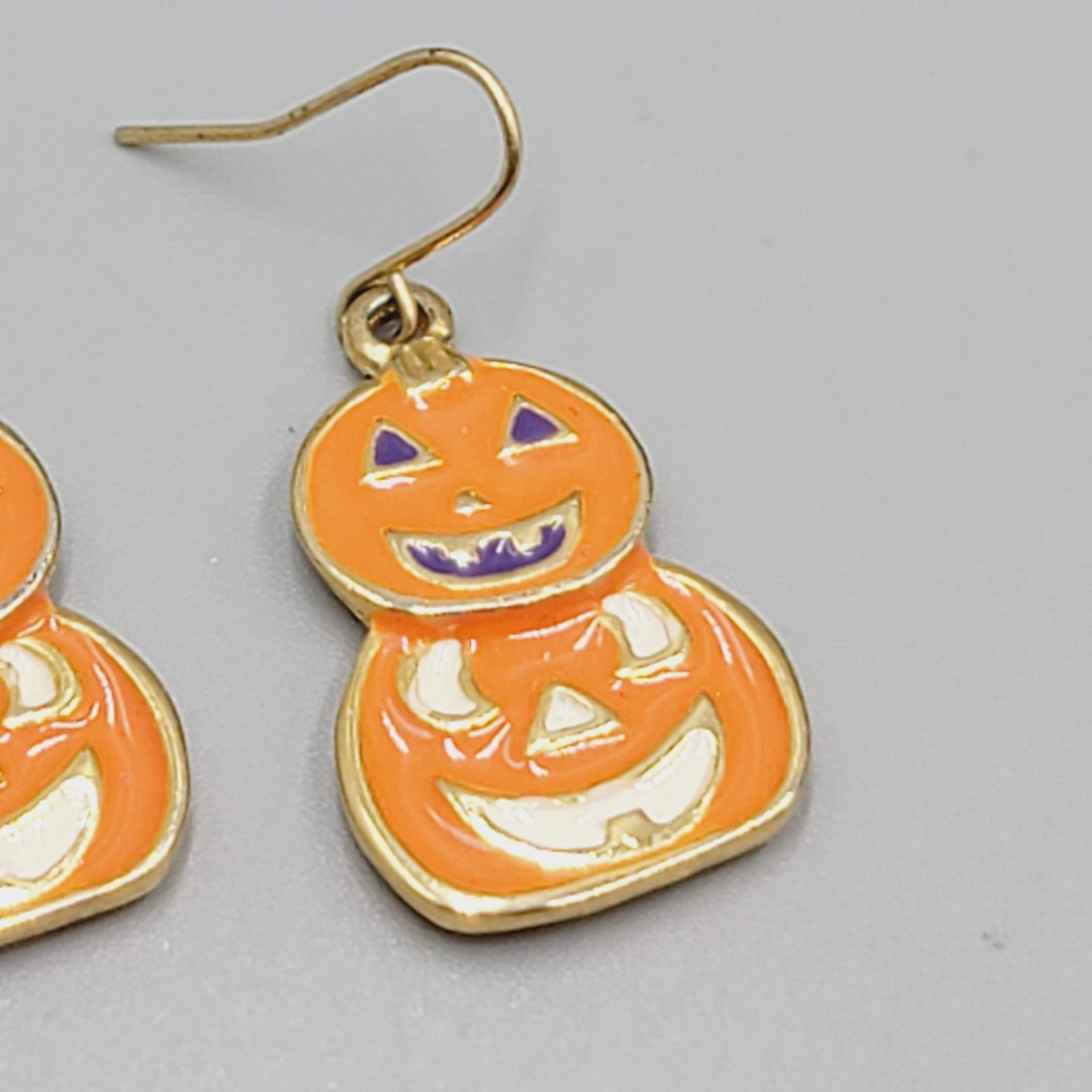 Double Pumpkin Jack o lantern Pierced Earrings Gold tone Enamel Dangle 1"