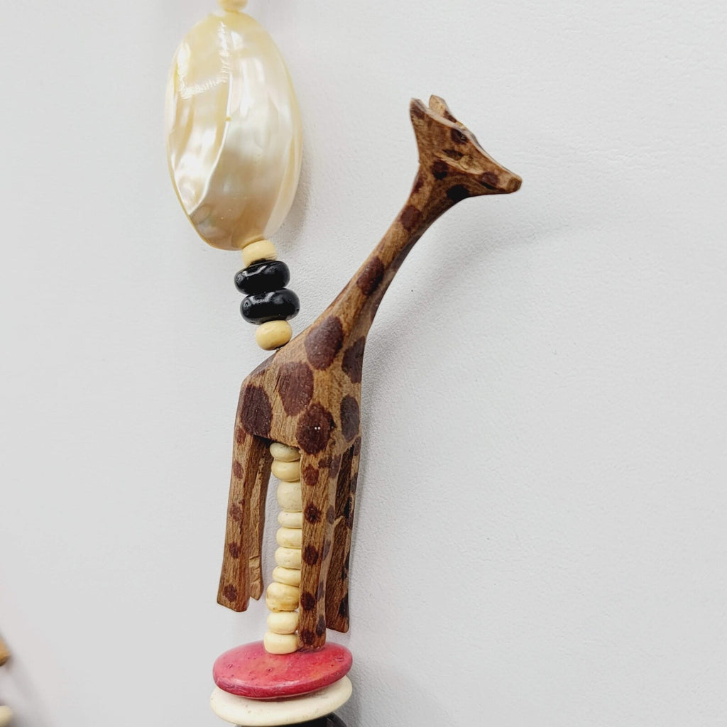 Safari African Giraffe Carved Wood Beaded Necklace Vintage 28"