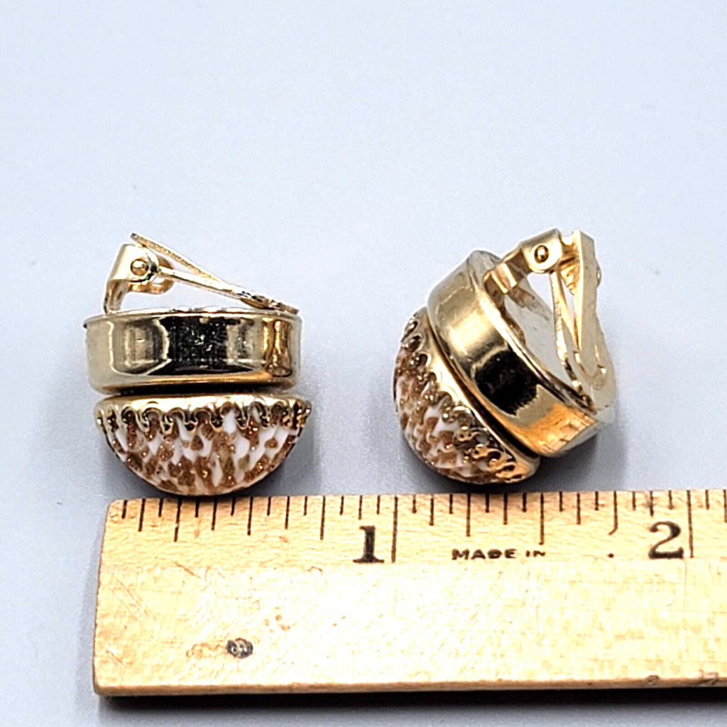 Vintage Clip on Earrings Copper Glitter Glass Cabochon Gold tone 3/4"