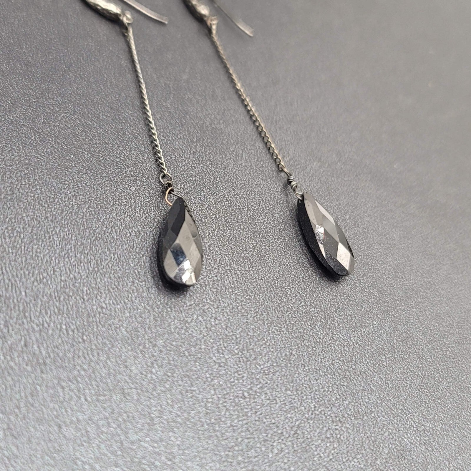 Pierced Earrings Gun Metal Black Glass Faceted Teardrop Bead Dangle Chain 2.5"