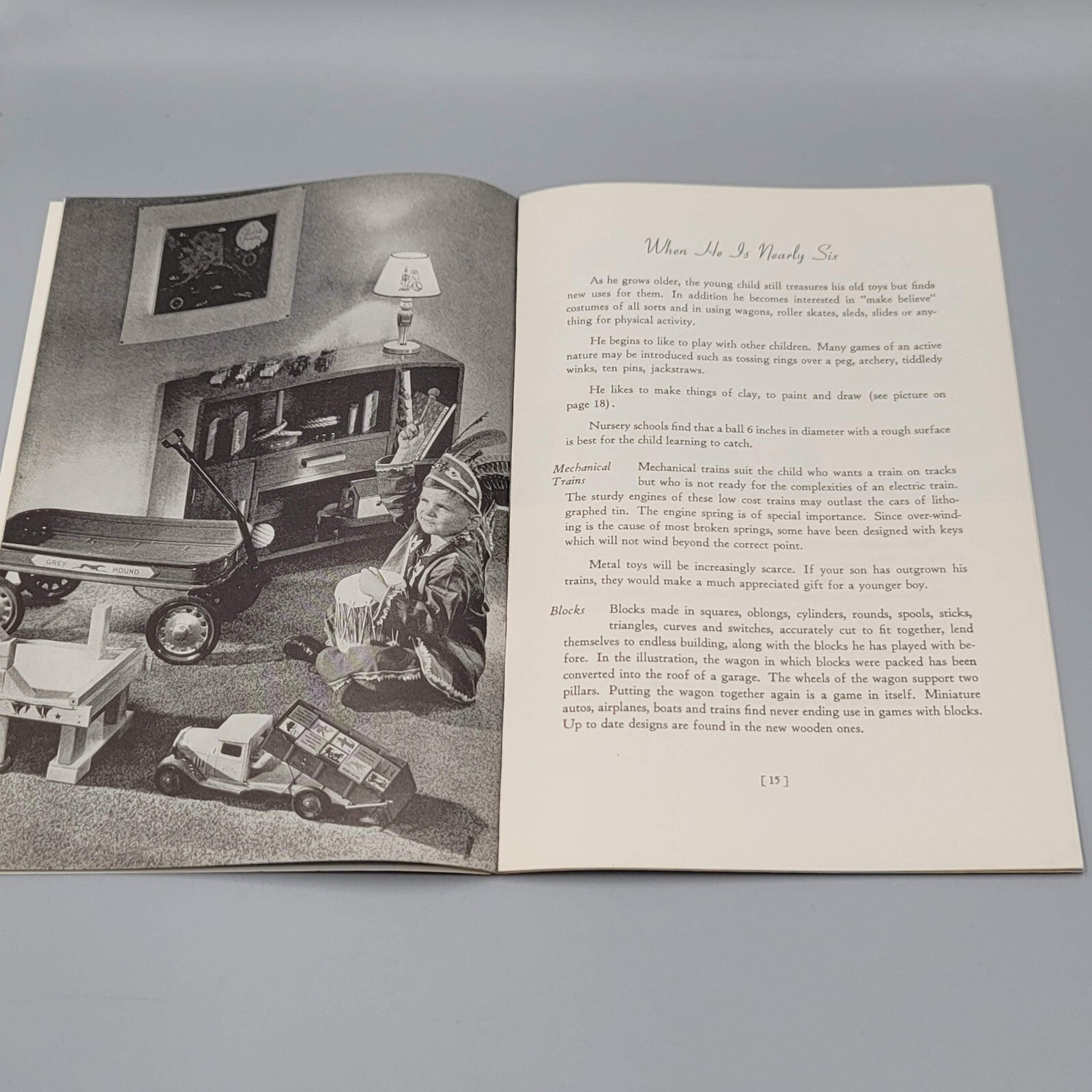 Vintage BETTER BUYMANSHIP Playthings 1935 Household Finance Corporation