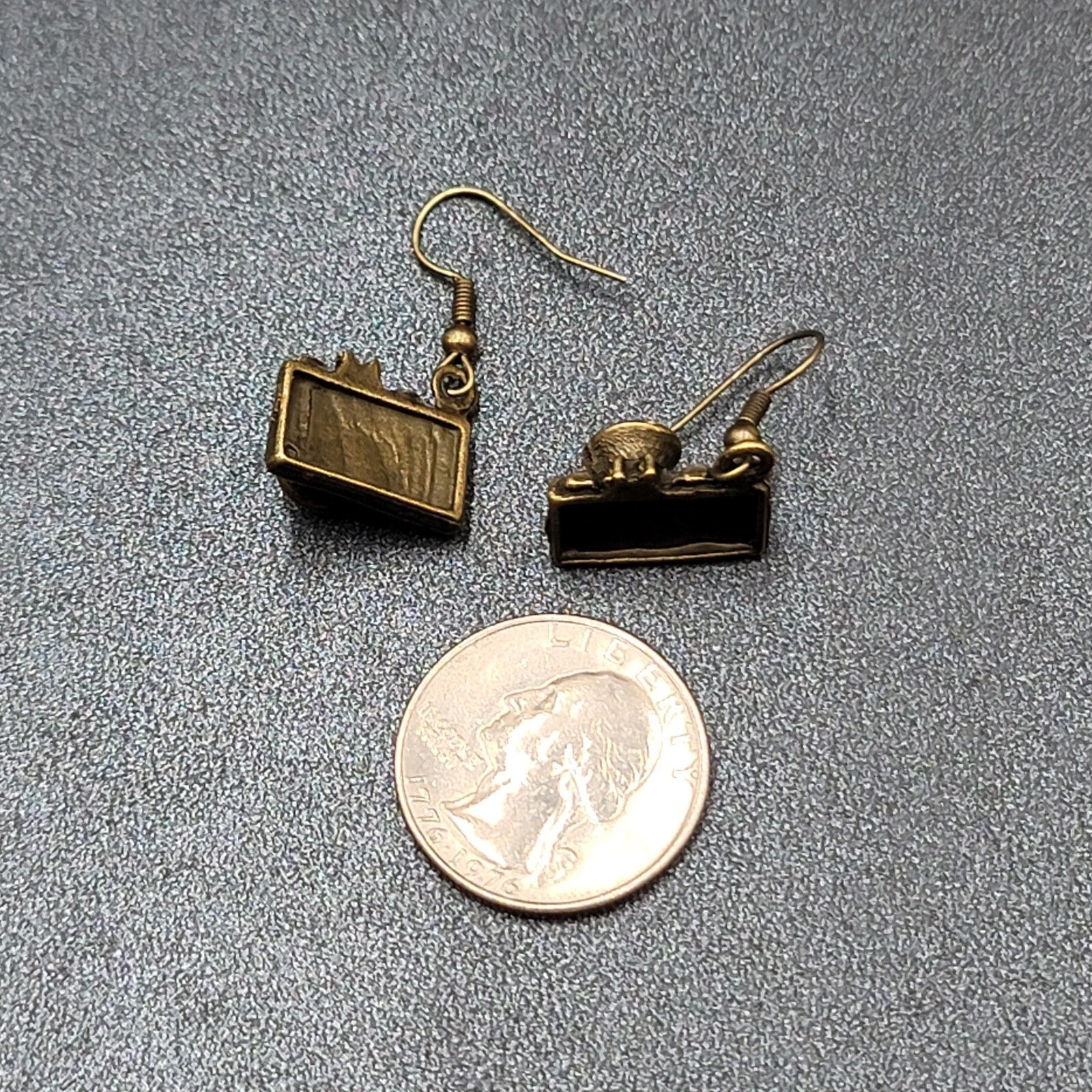 New Rhinestone Camera Pierced Earrings Bronze tone Dangle 3/4"