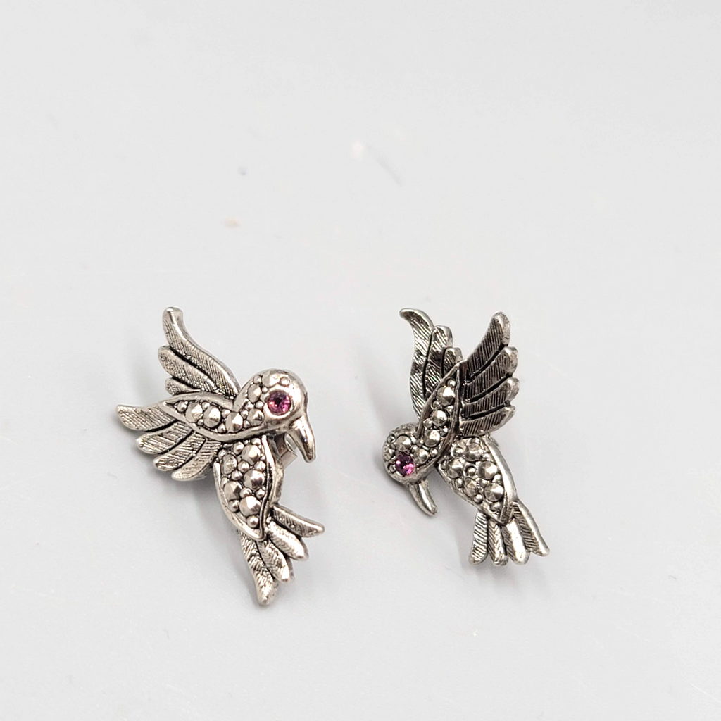 Vintage Avon Hummingbird Pierced Earrings Silver tone Drop 1 in