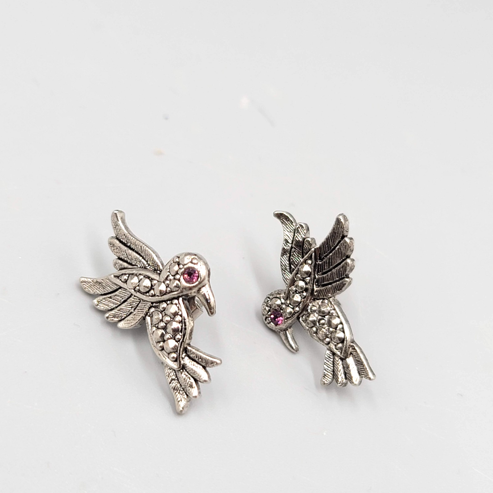 Vintage Avon Hummingbird Pierced Earrings Silver tone Drop 1 in
