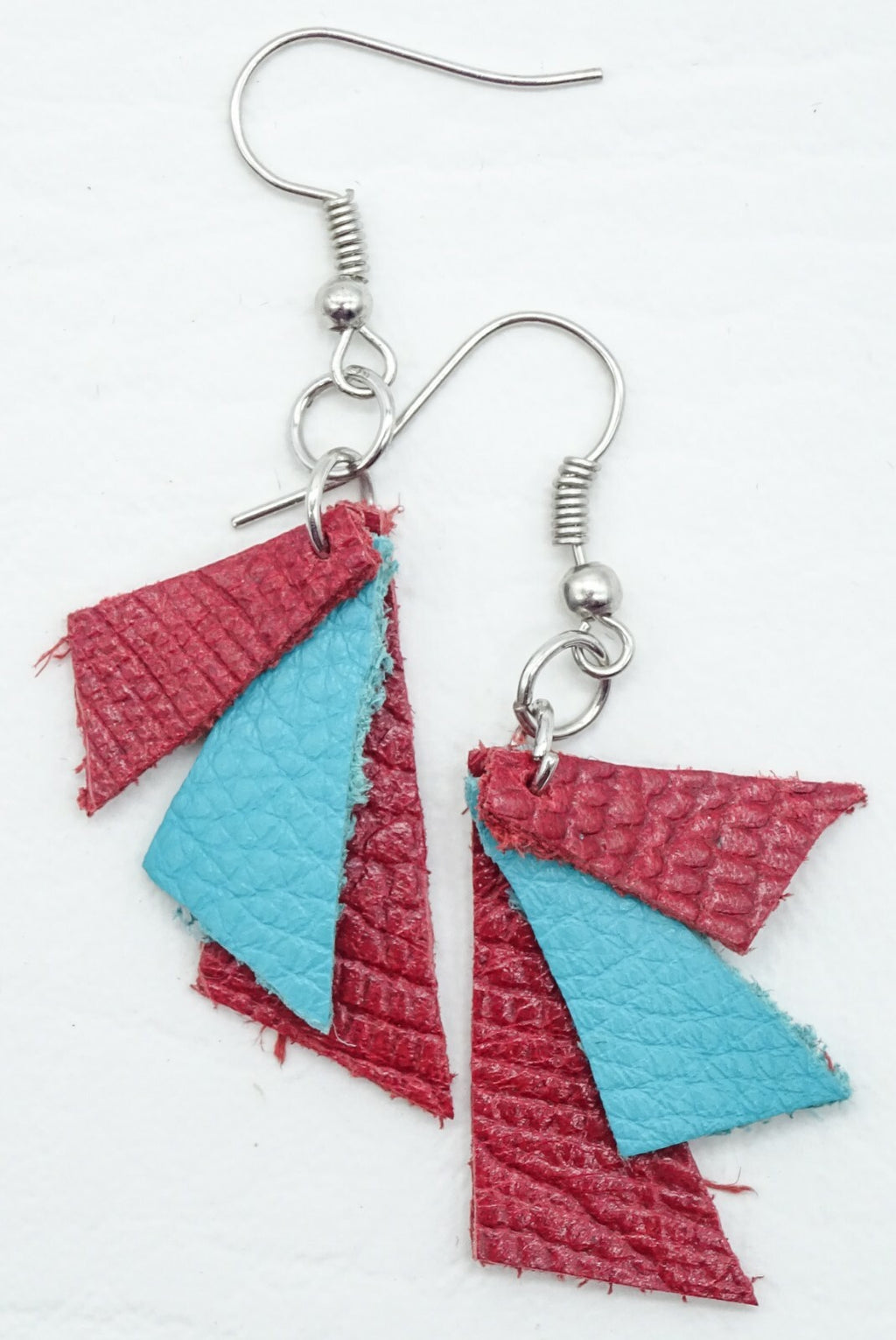 Artisan Dyed Leather Dangle Pierced Earrings Costume Estate Jewelry