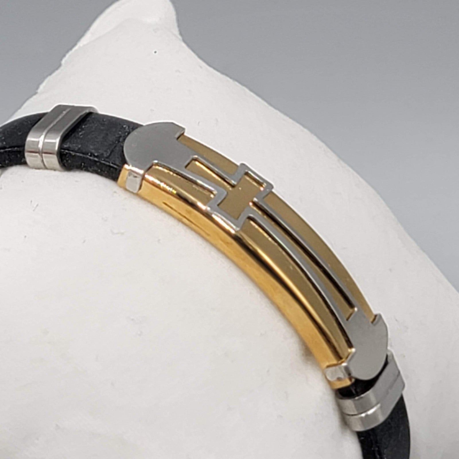 Mens Cross Bracelet Black Leather Gold and Silver tones 7.5"