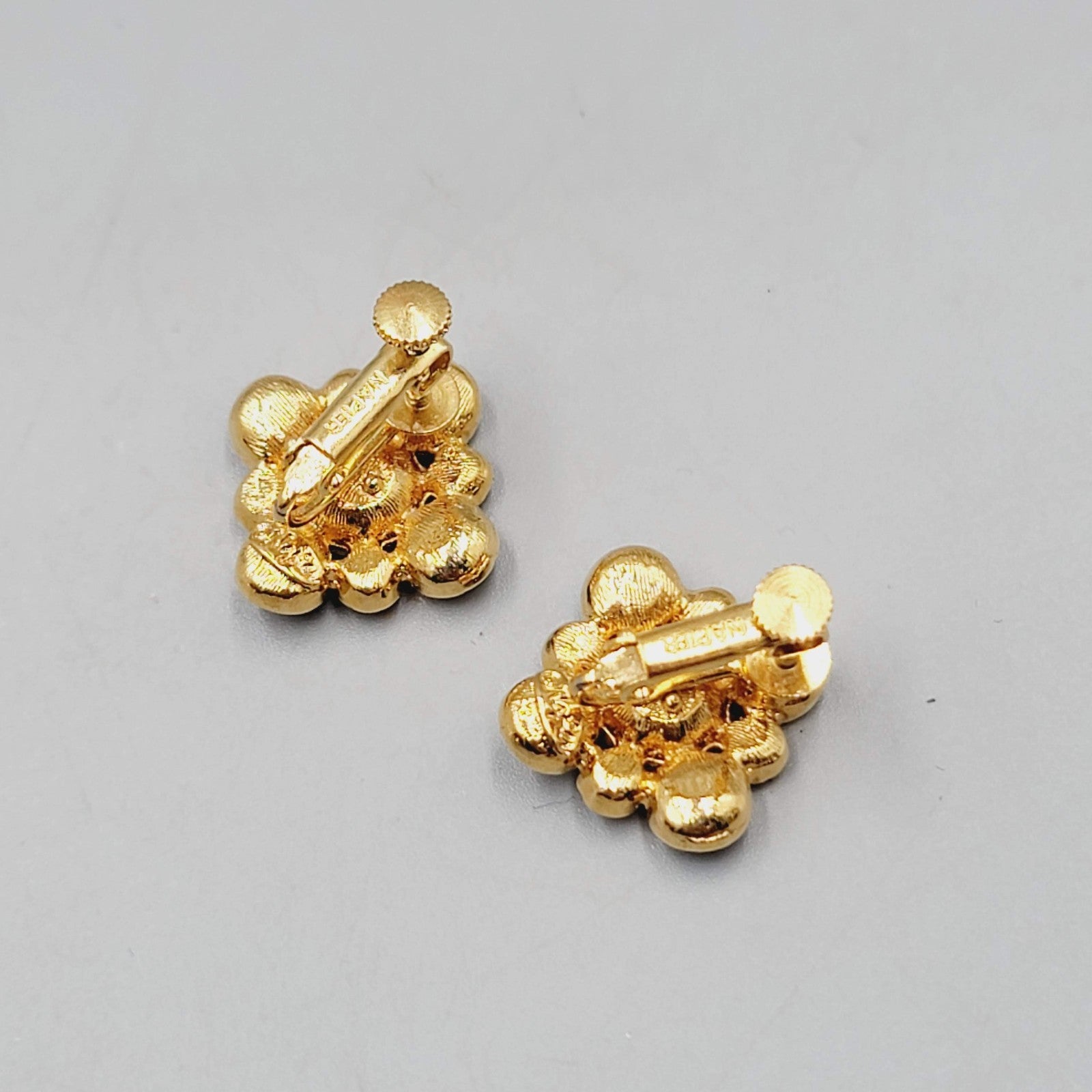 Vintage NAPIER Black Enamel Clip on Earrings Gold Plated Square 3/4 in