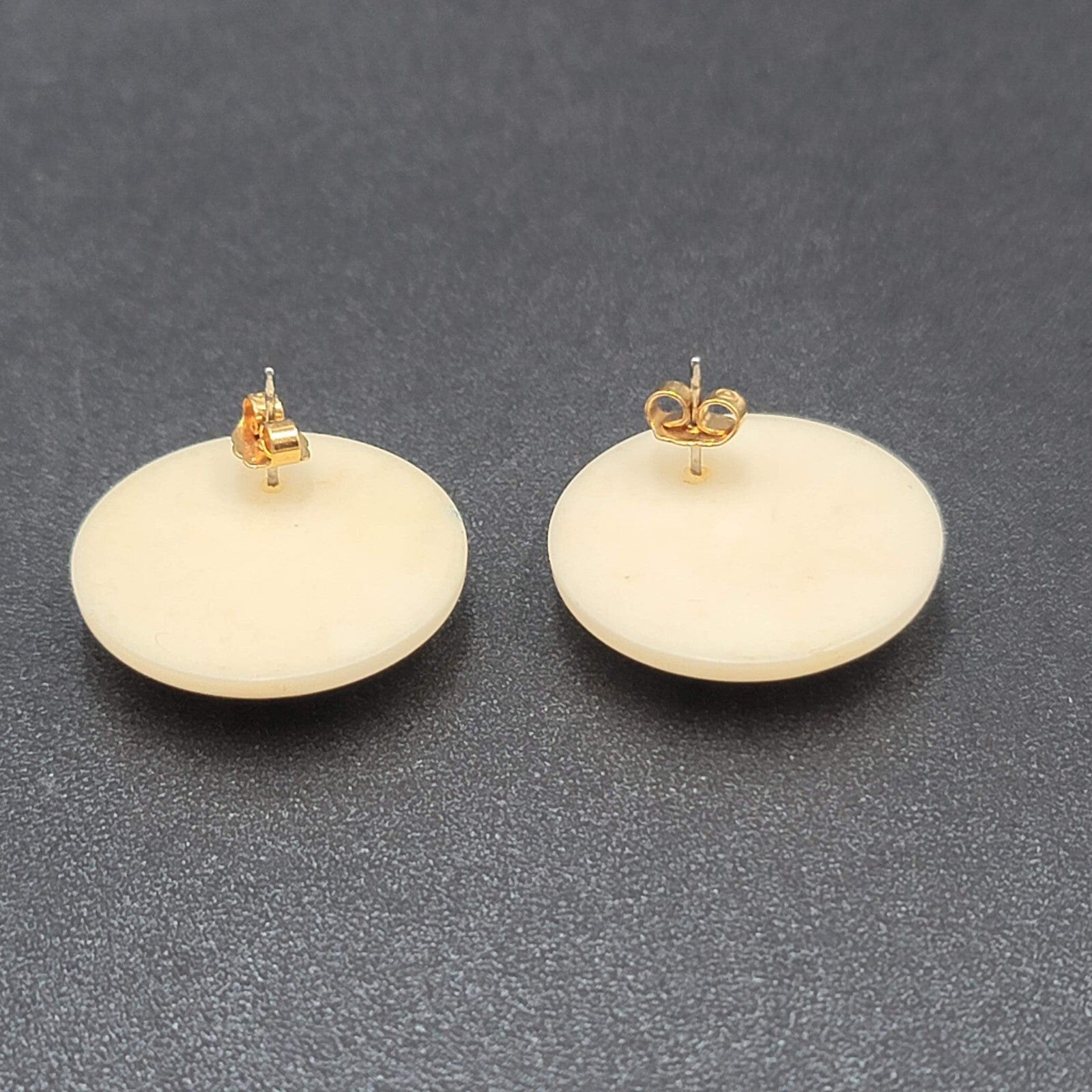 Vintage Pierced Earrings Acrylic White Red Blue Gold Artistic Round Drop 1 1/8"