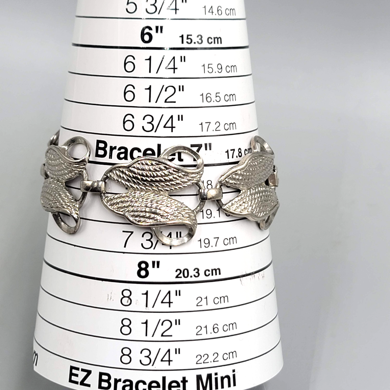 Vintage Bracelet Silver tone Textured Leaves 7.25 in