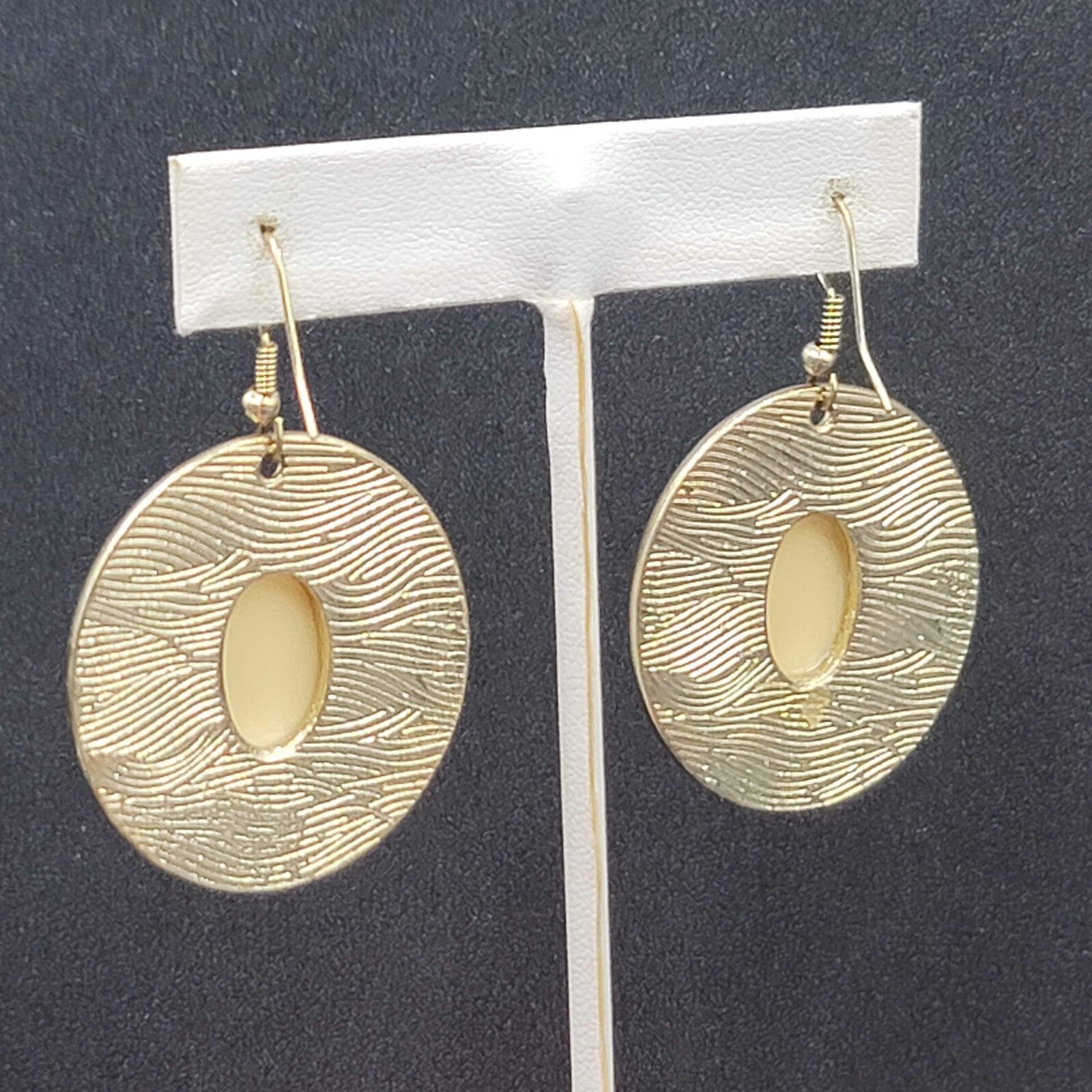 Pierced Earrings Gold tone Sparkle Acrylic Faceted Accent Dangle 1.5"